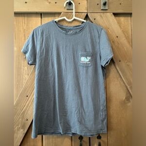 Vineyard Vines blue shirt with blue and white tie dye whale logo pocket medium